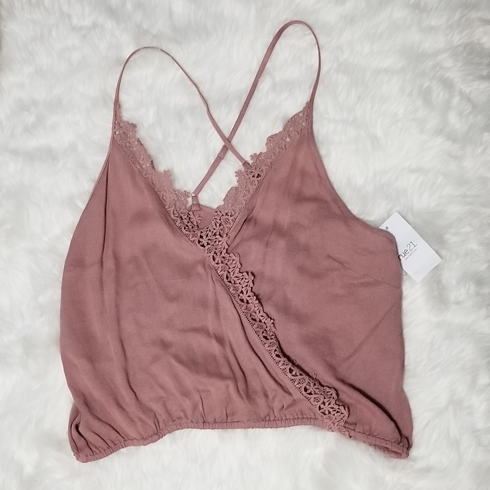Cross back Spaghetti Strap crop top